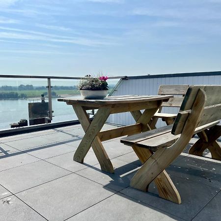 Panorama - Exklusives Apartment An Der Promenade Mit Dachterrasse & Rheinblick Emmerich Buitenkant foto