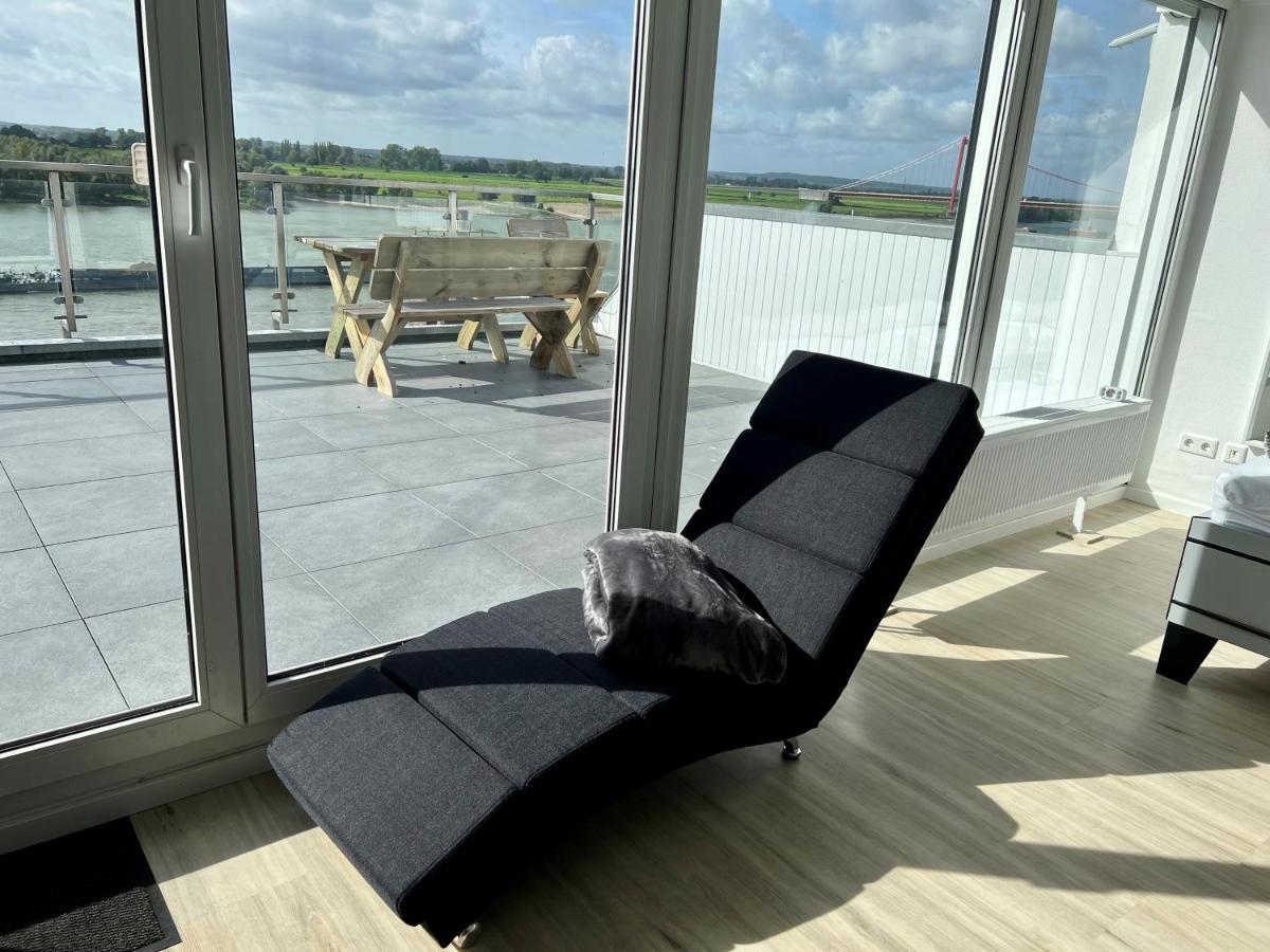 Panorama - Exklusives Apartment An Der Promenade Mit Dachterrasse & Rheinblick Emmerich Buitenkant foto